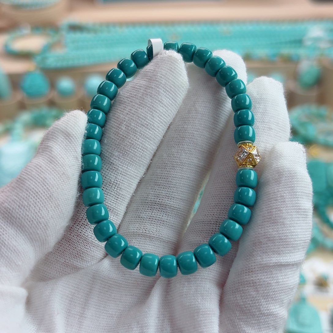 绿松石未镶嵌珠宝奇石（泡油）