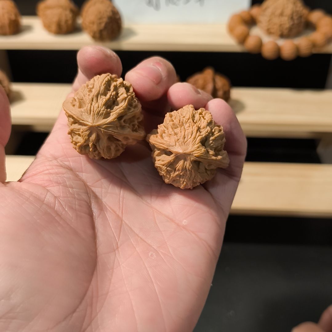 文玩核桃吊坠36野牛