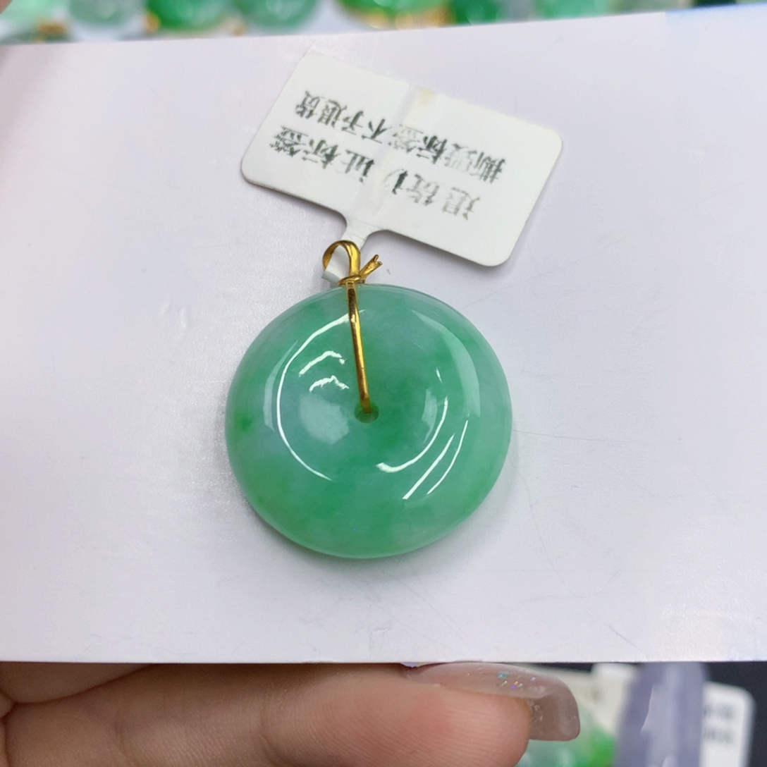 颈饰18K金镶嵌翡翠翡翠