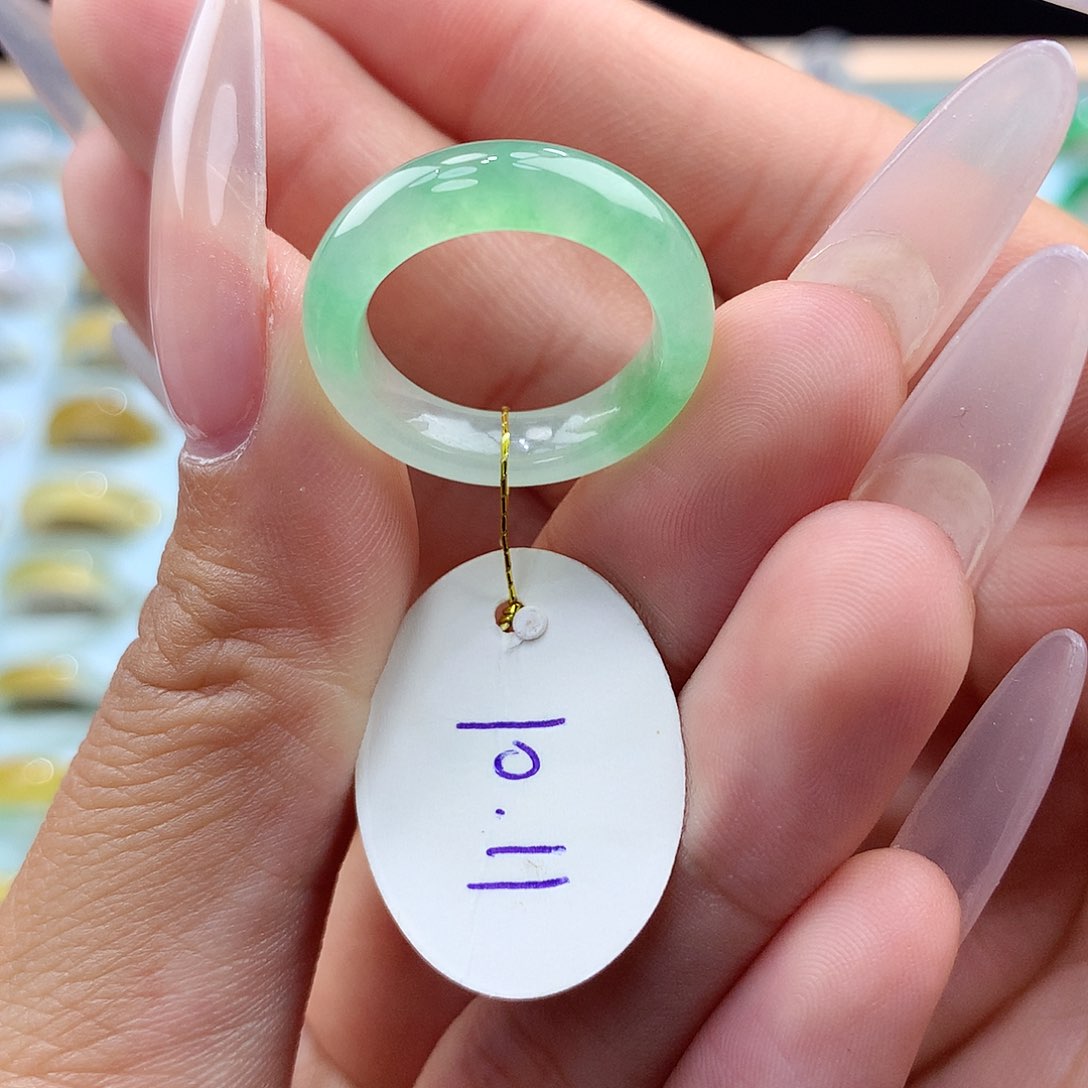 翡翠戒指未镶嵌10-11圈