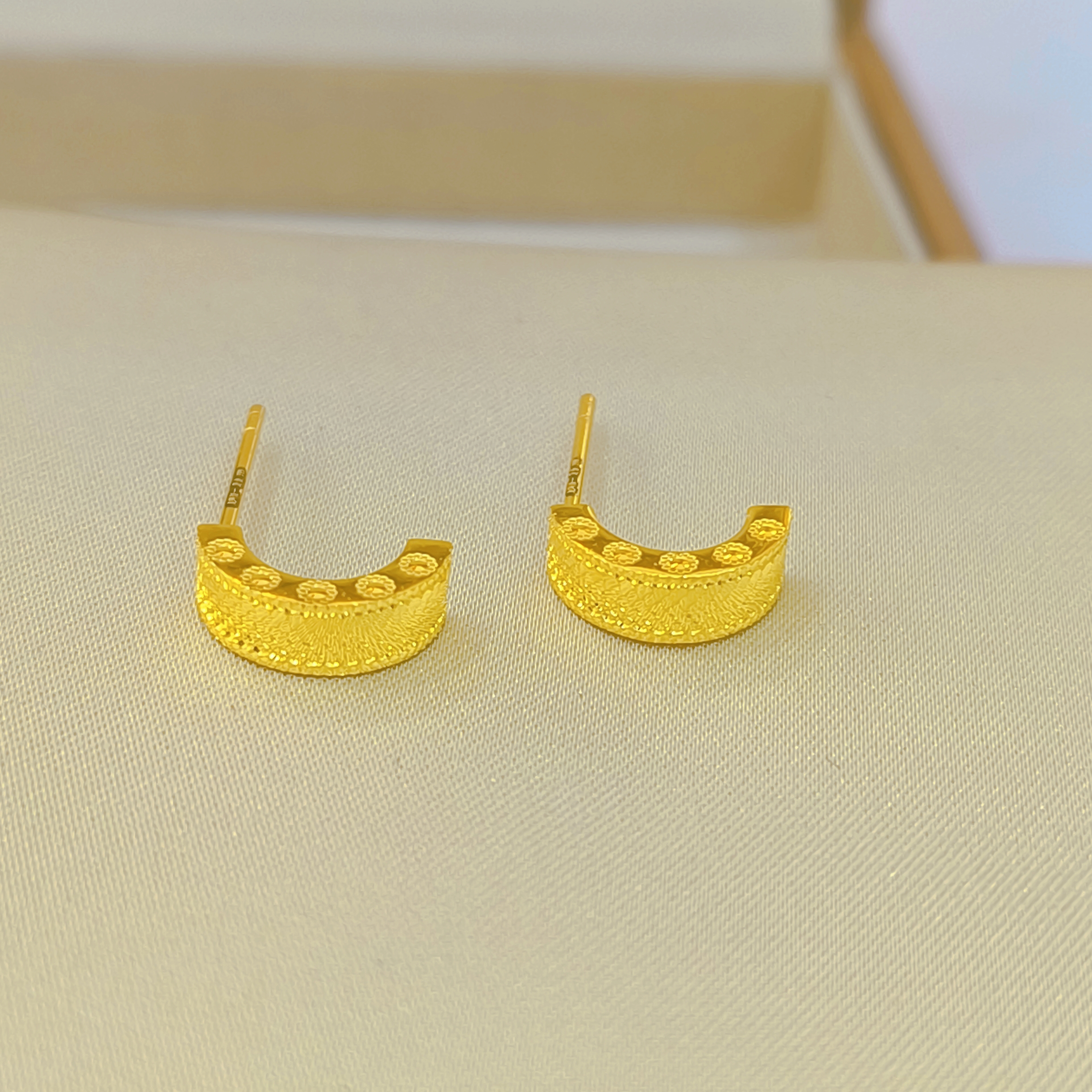 足金999时尚钻精致耳饰2.62g