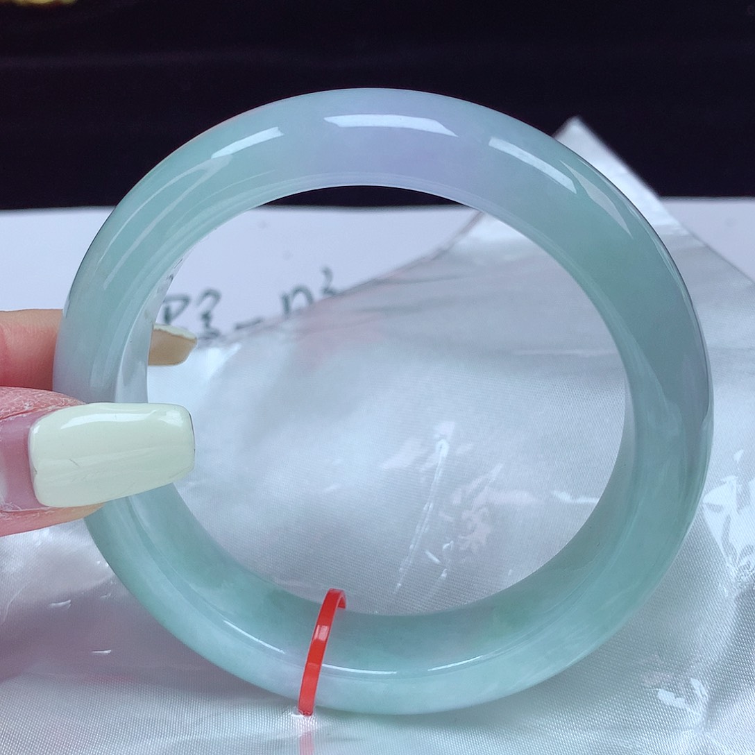 翡翠手镯未镶嵌60-61圈