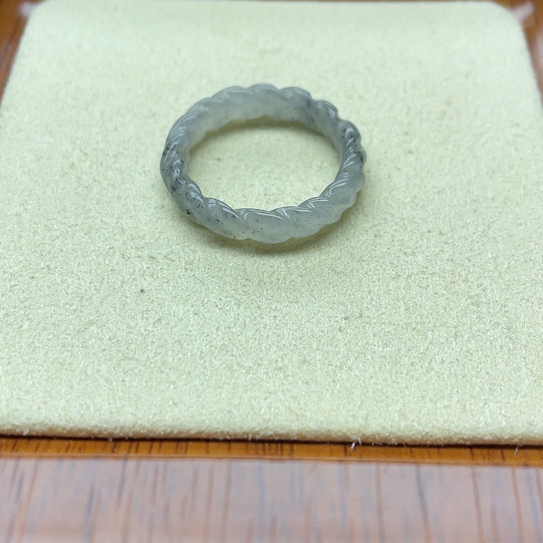 和田玉戒指未镶嵌青花17-18号