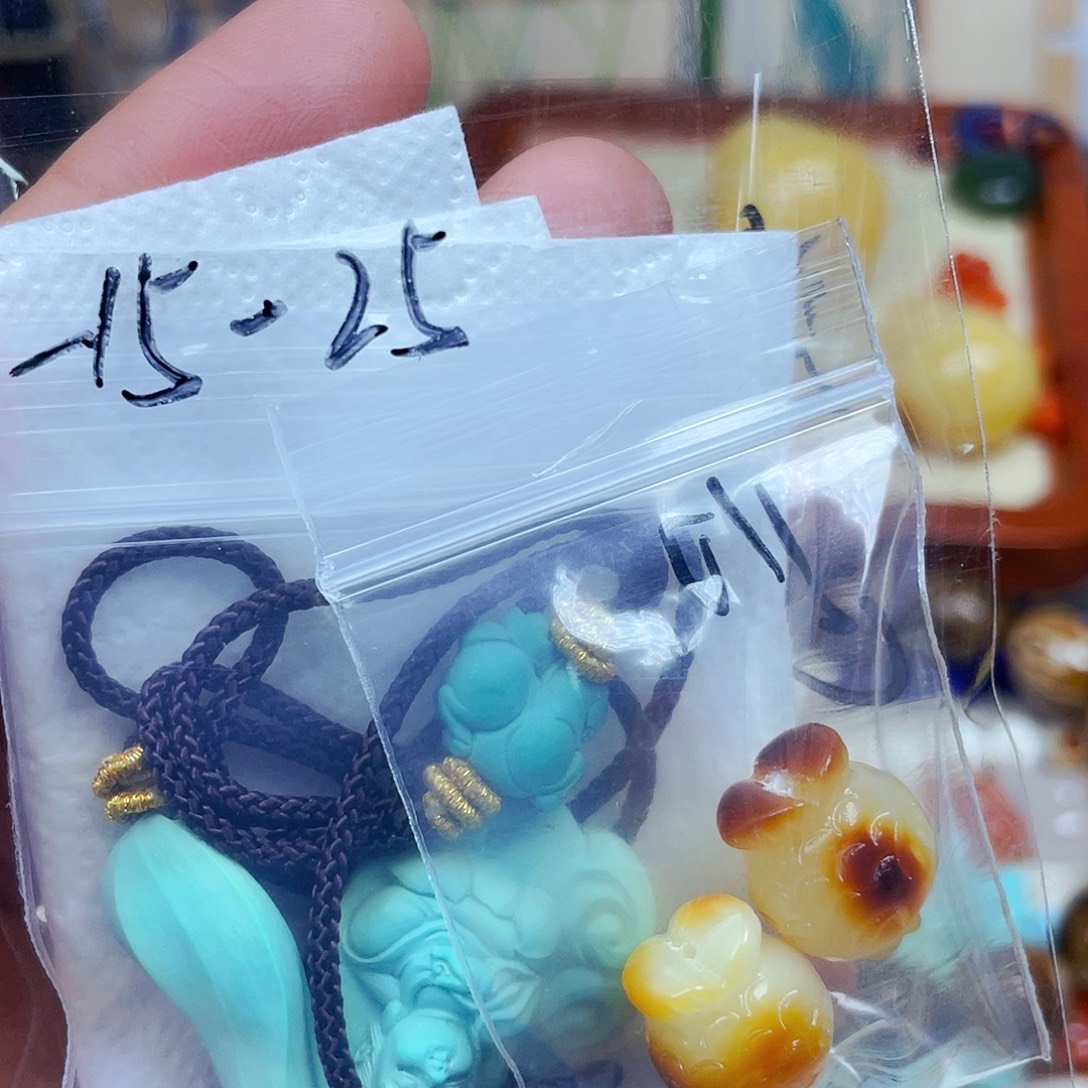 开***天南红玛瑙未镶嵌挂件订制