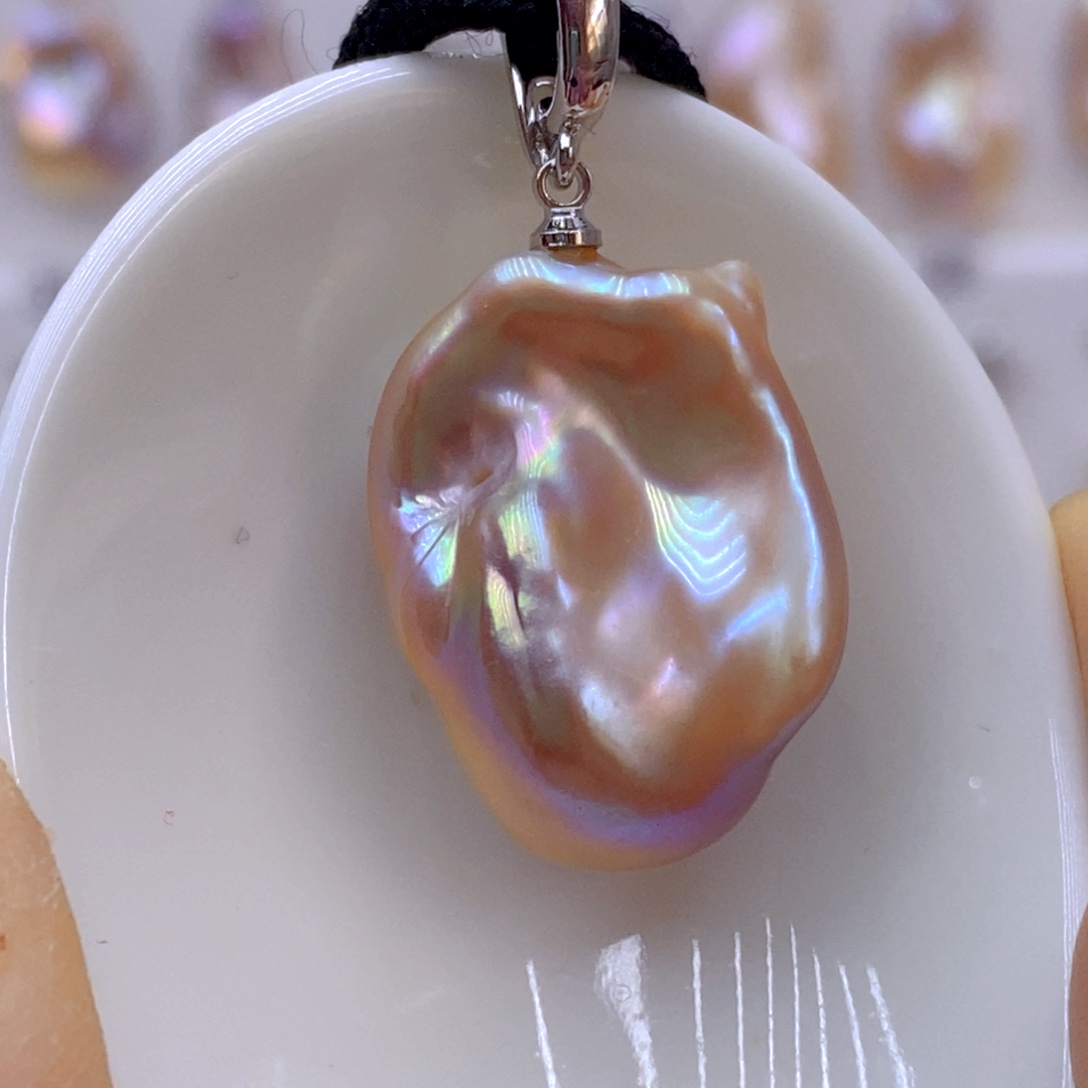 颈饰14K金镶嵌淡水珍珠