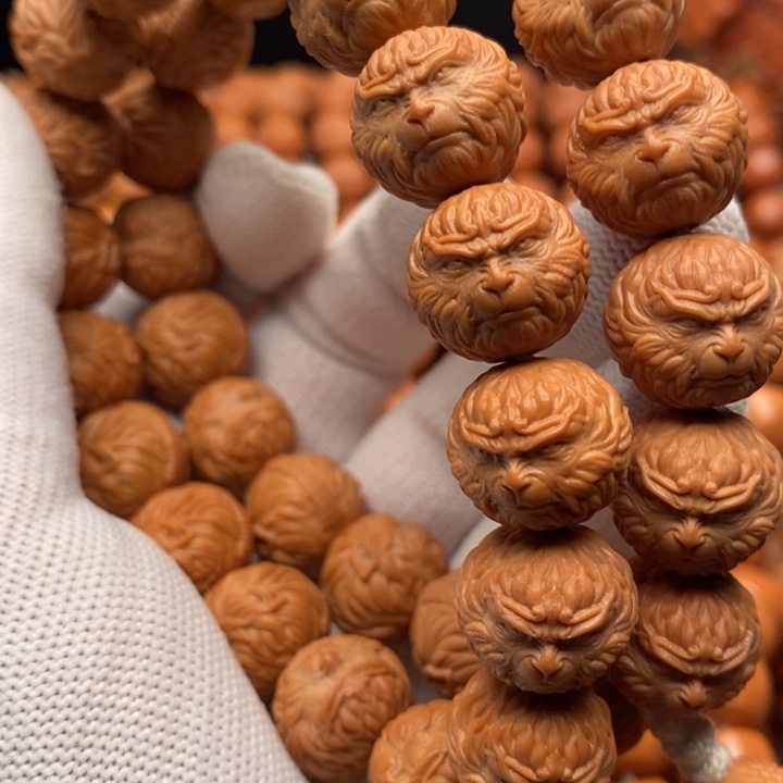 【闪购商品】猴头核桃吊坠态*度斗战胜佛