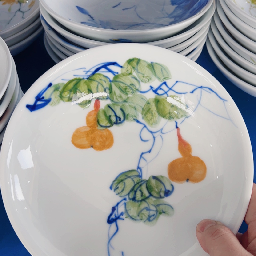 景德镇陶瓷手工手绘制作