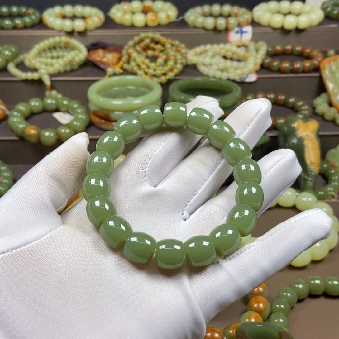 透闪石质玉手链未镶嵌观*