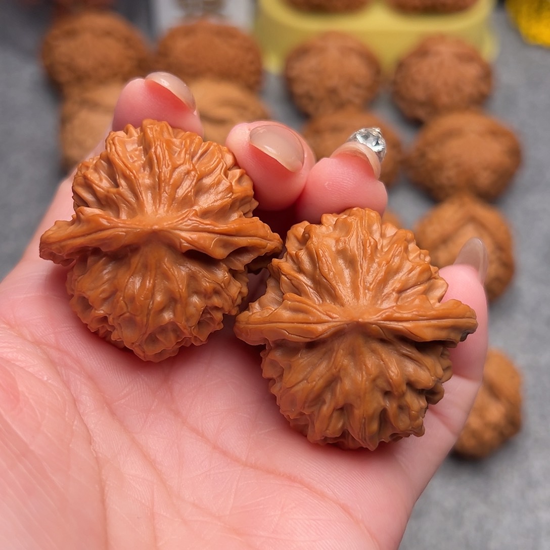 把件文玩核桃精品龙鳞狮子头40全品