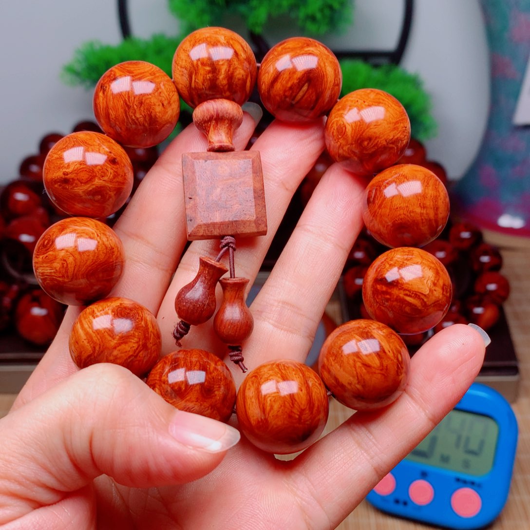 沈***哥黄花梨/降香黄檀云20f