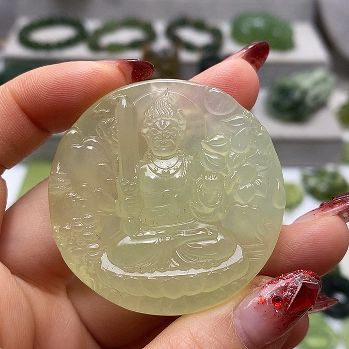 蛇纹石玉挂件未镶嵌