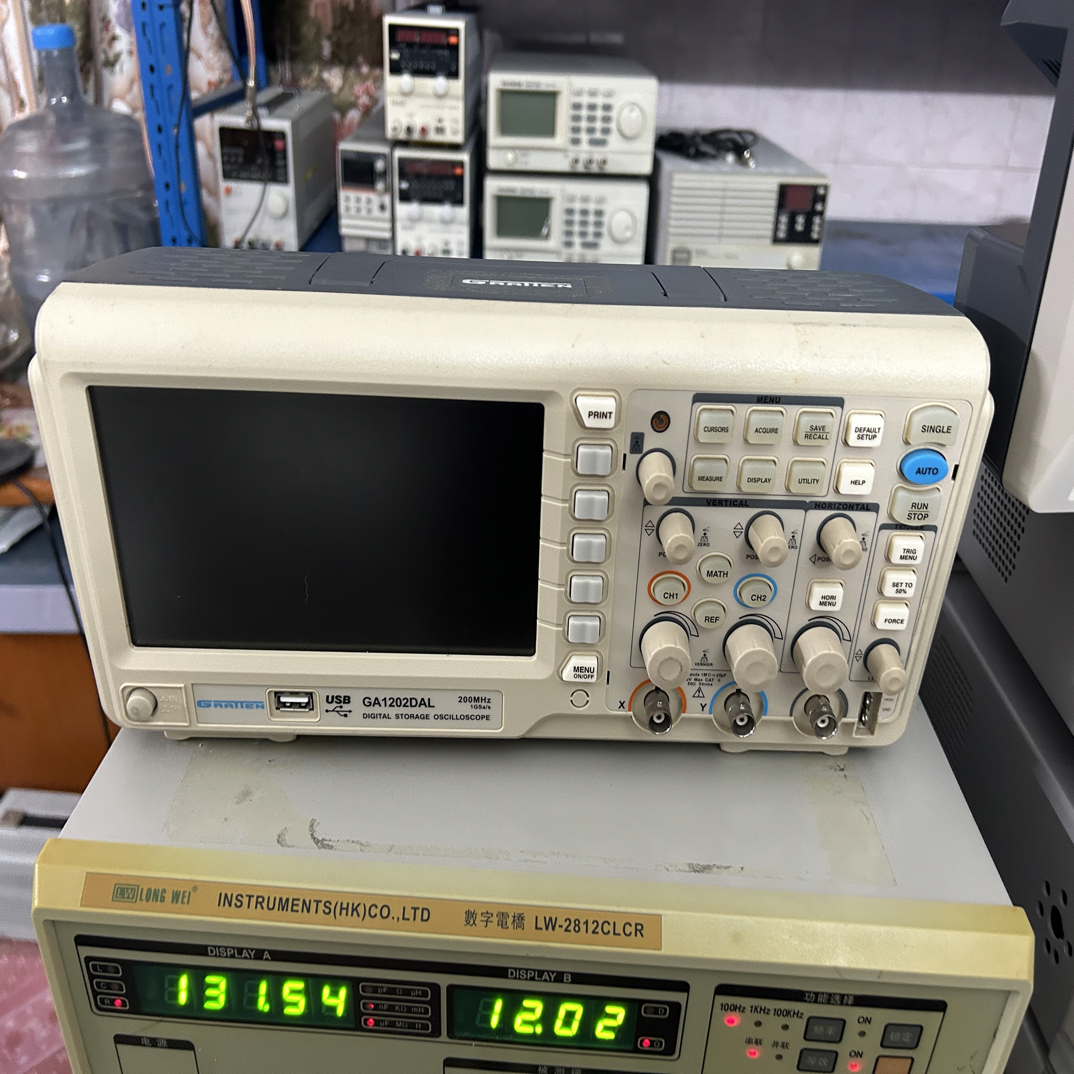 示波器坏数字200Ｍ不退