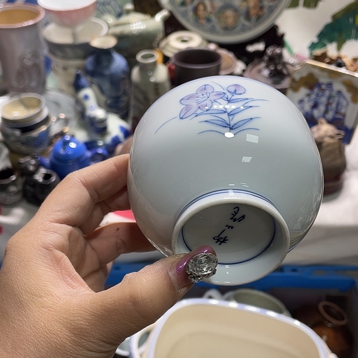 茶杯具盖子不给19.9发带瑕疵牌都是坏的9