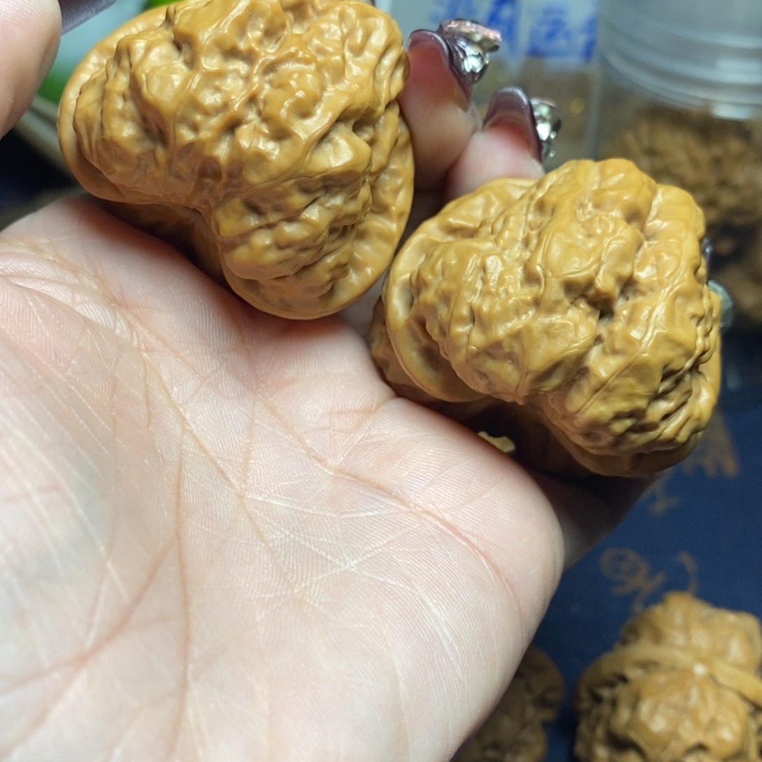 吊坠文玩核桃?**生娃娃44.0001