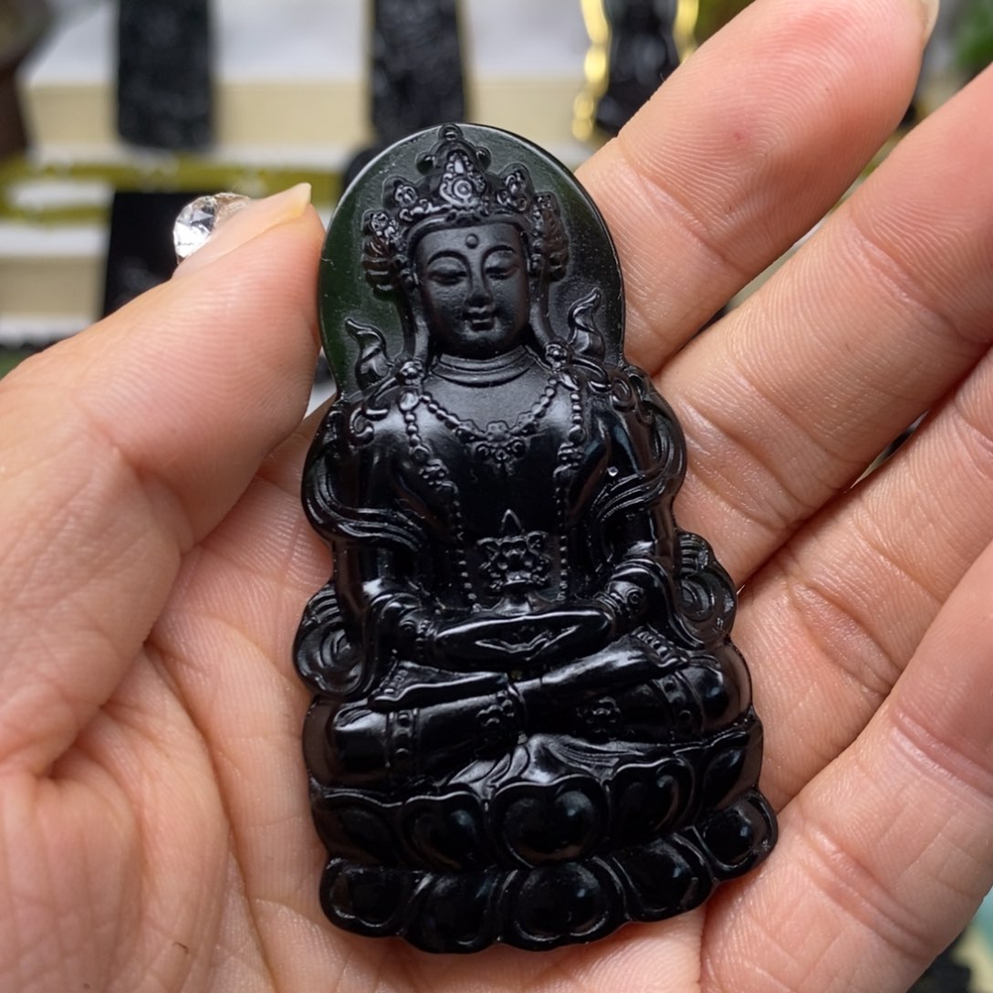 蛇纹石玉吊坠未镶嵌缘*