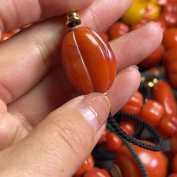 颈饰琉璃郭*语琉璃……….