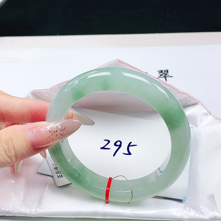 翡翠手镯未镶嵌56+