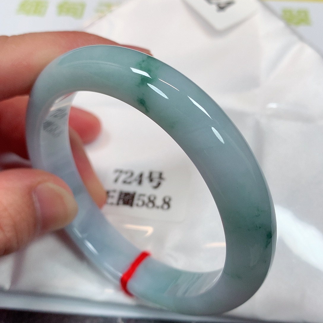 【闪购商品】未镶嵌手镯翡翠724号