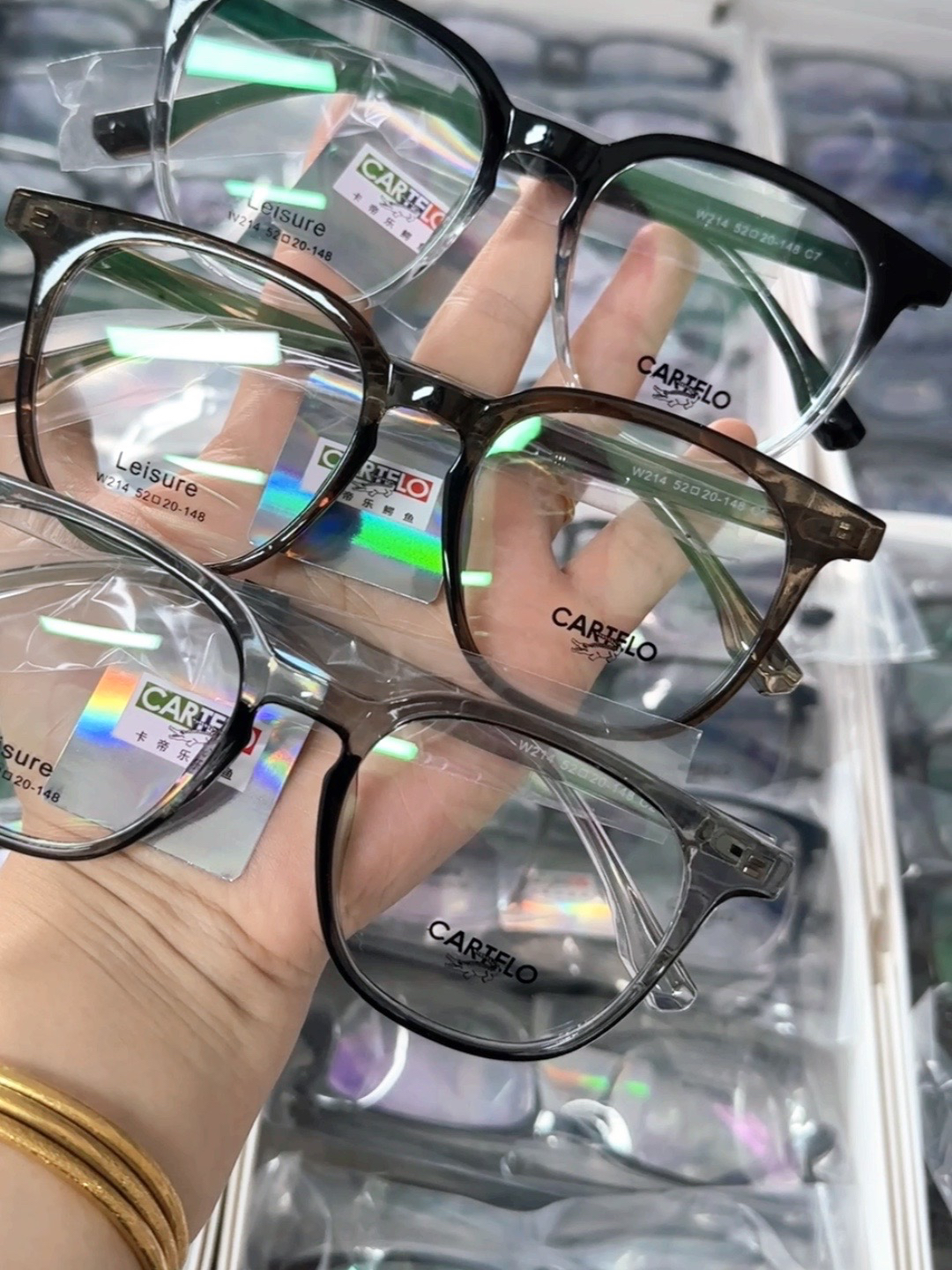 工厂直销   品牌TR网红温柔超轻眼镜架金属铰链