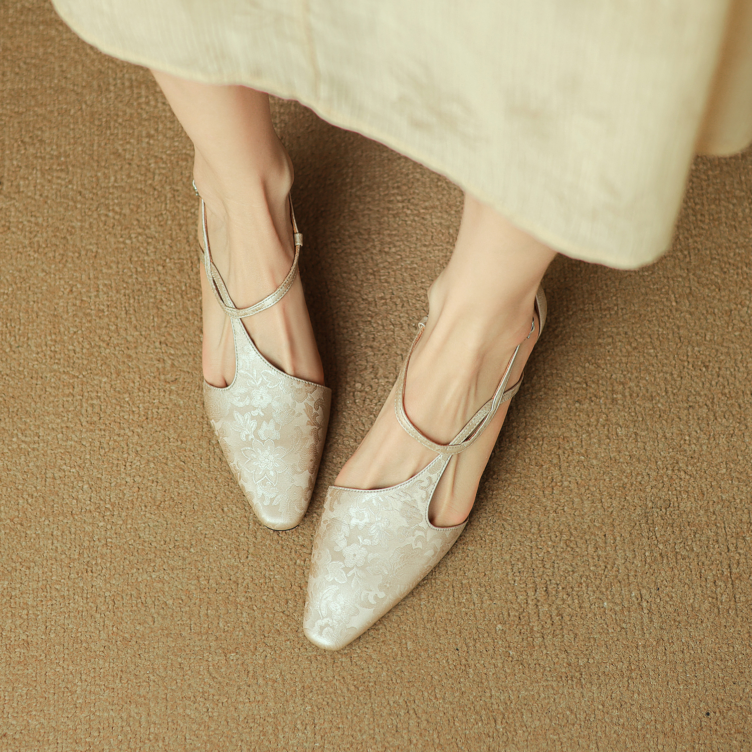 【跟高4cm】夏季新款新中式高跟凉鞋女中跟方头包头舒适百搭女鞋子