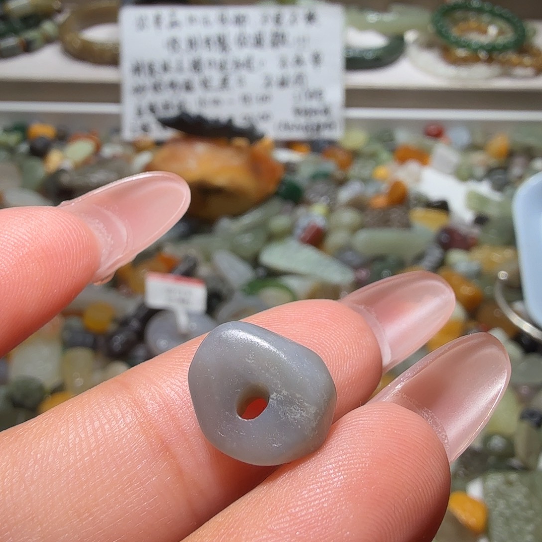 和田玉未镶嵌珠宝奇石