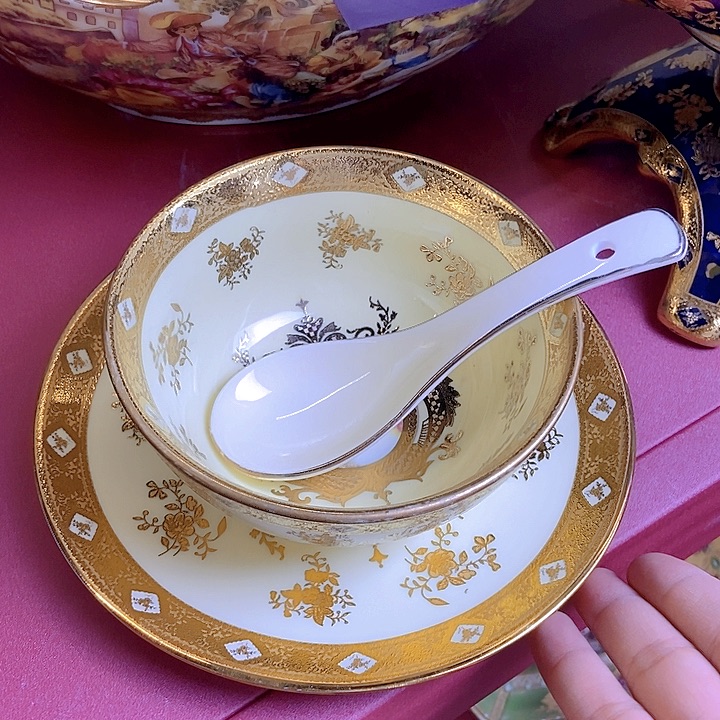 瓷片微瑕………………………………………