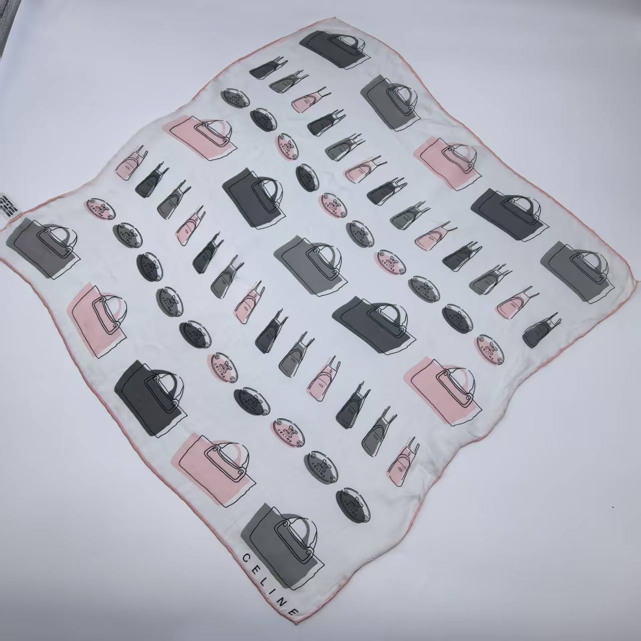 95新 Celine/思琳 海囤/思琳/丝巾/yy14156