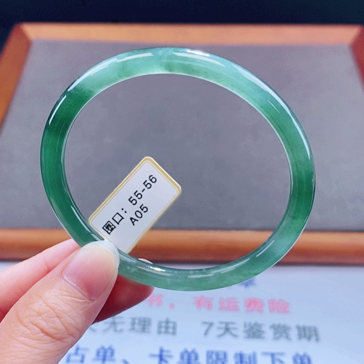 翡翠未镶嵌手镯翡翠手镯71