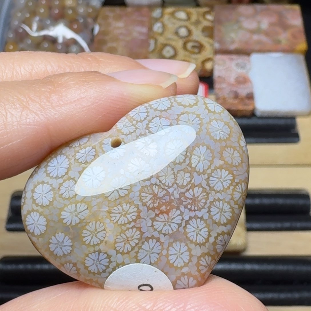 硅化玉可爱小山竹未镶嵌