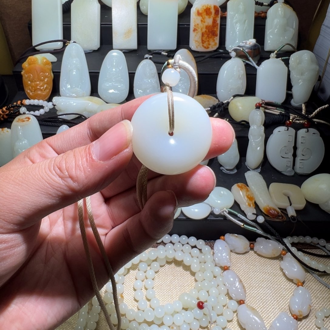 和田玉吊坠(不含链)未镶嵌收*机