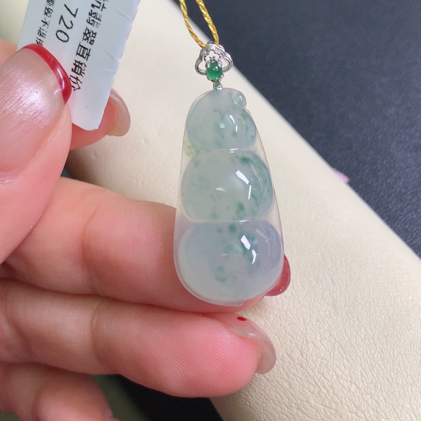 【闪购商品】翡翠颈饰18K金镶嵌豆子
