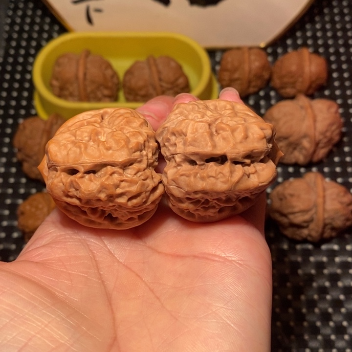 文玩核桃把件四开八腿