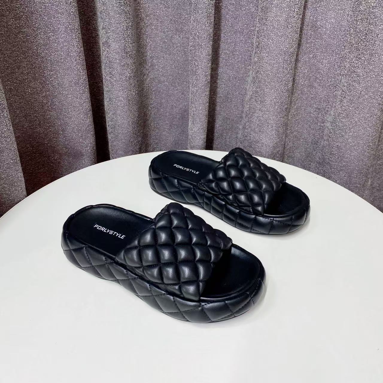 C6383  黑色  2025新款露趾厚底女一脚蹬休闲拖鞋