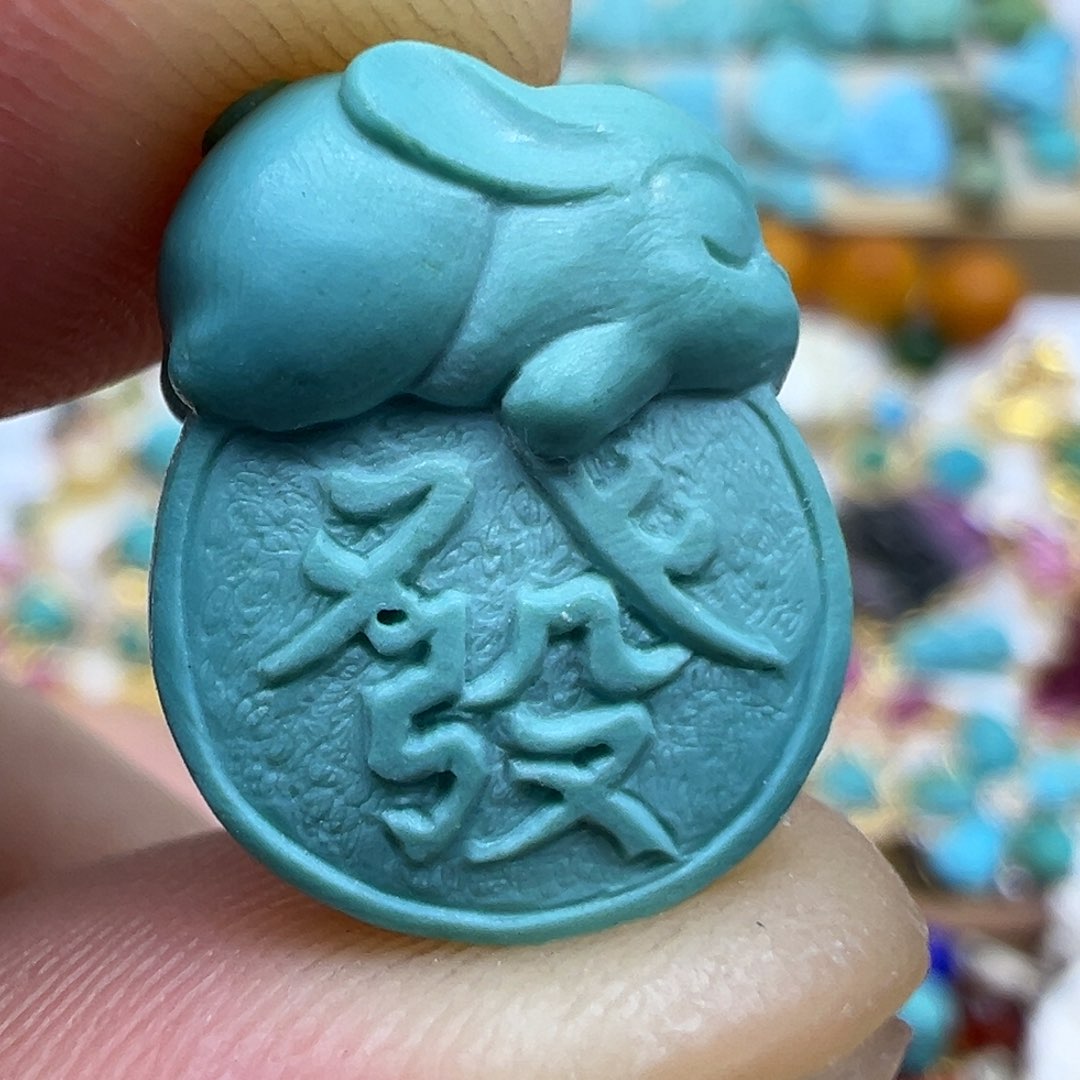 绿松石颈饰未镶嵌