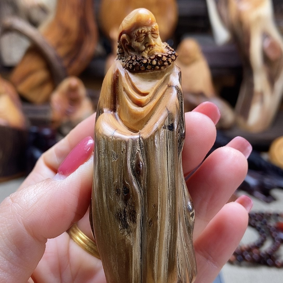 崖柏888888888888888888888