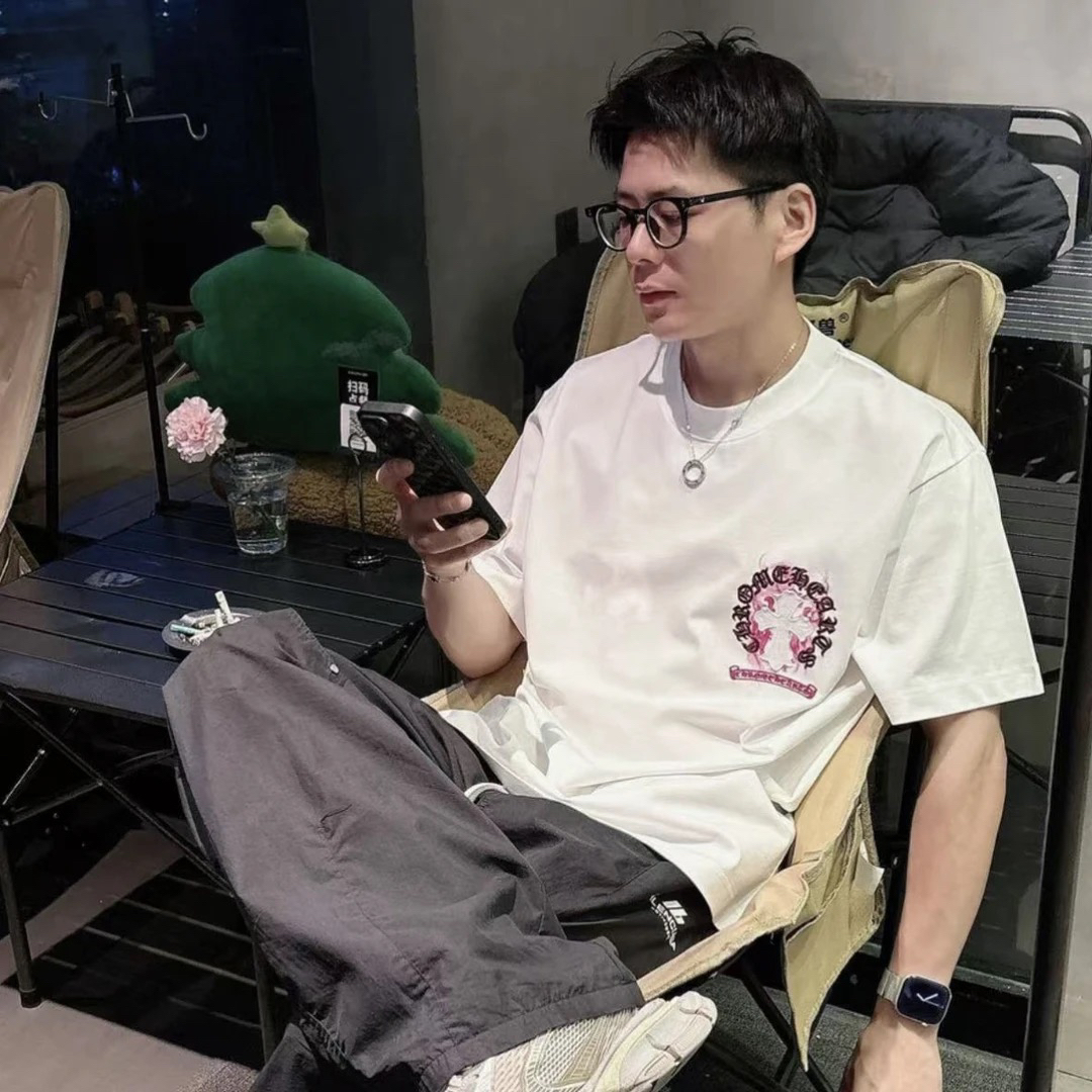 【现货+运费险】刺绣短袖圆领白色痞帅短袖T恤半袖上衣宽松男士