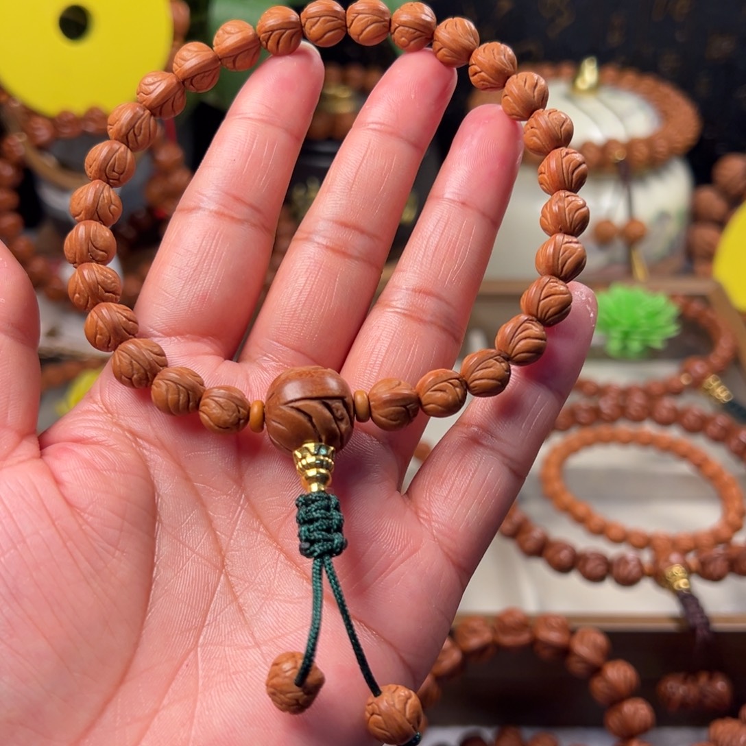 黑***控桃核吊坠玉龙脊09手持