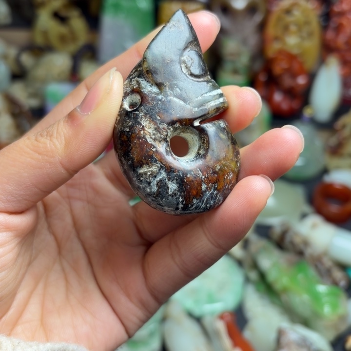 和田玉（糖玉）未镶嵌挂件