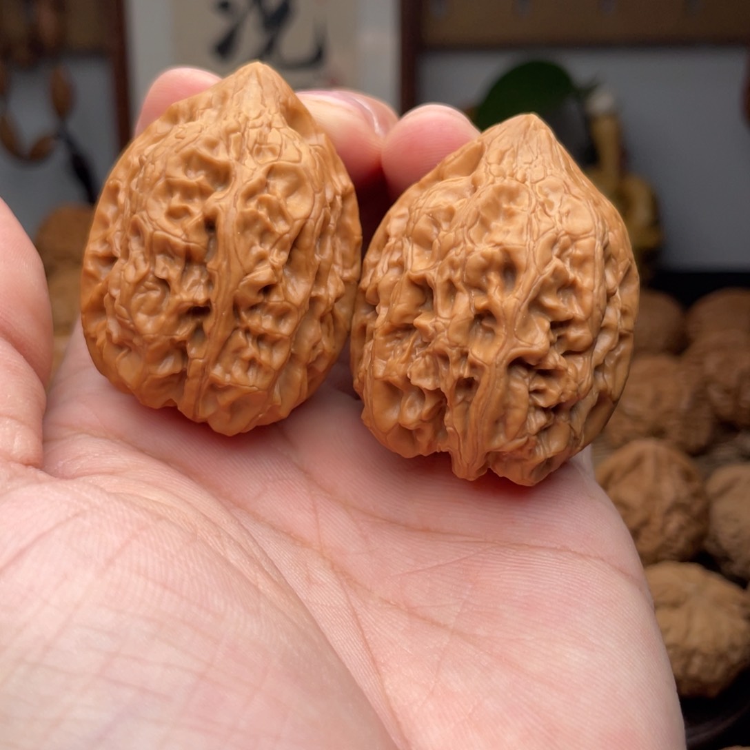 文玩核桃把件野生至尊宝42