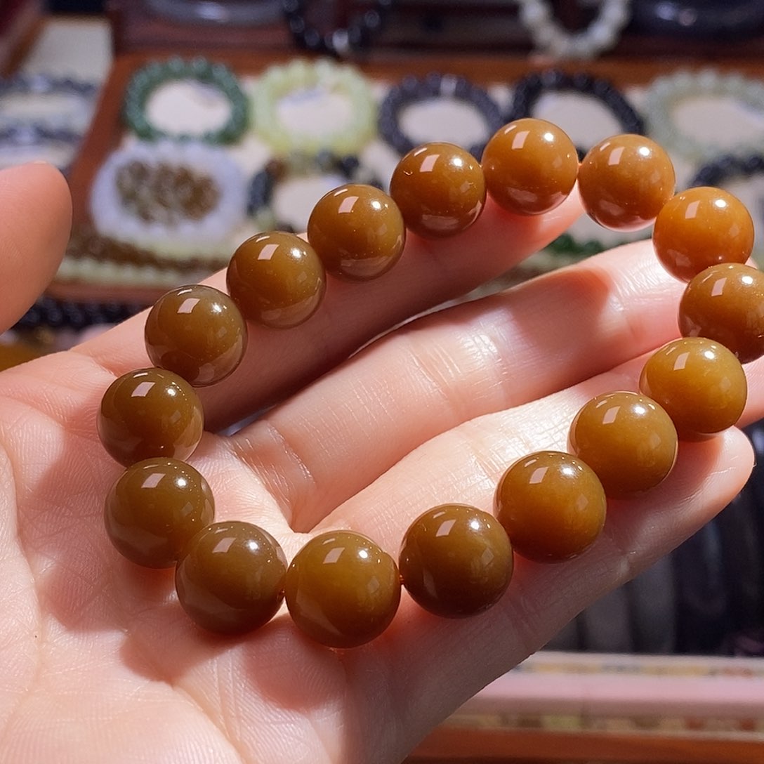 颈饰未镶嵌和田玉糖料毕业级12mm手串