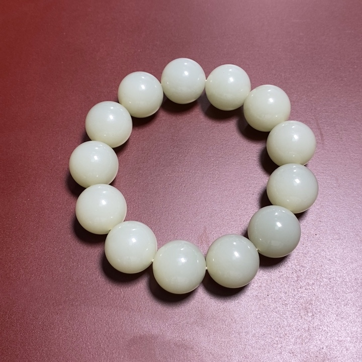 和田玉未镶嵌手串