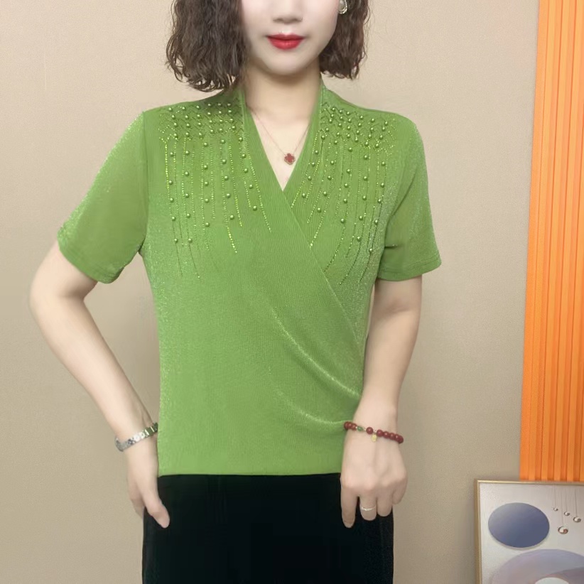 新款烫钻纯色钉珠V领短袖T恤百搭夏季宽松中老年女装k81
