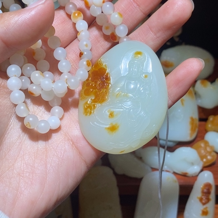 缘***份和田玉未镶嵌颈饰