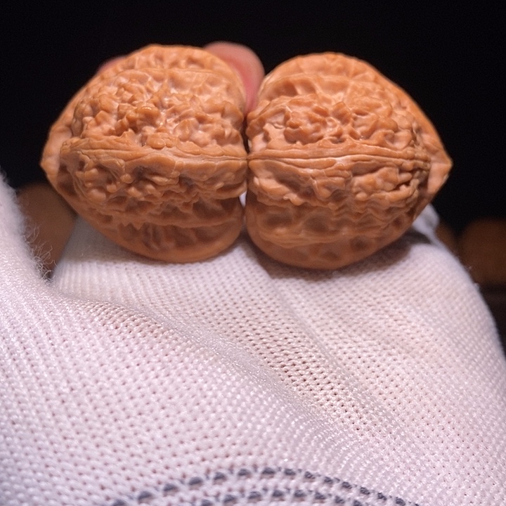 道***满吊坠文玩核桃38三角白