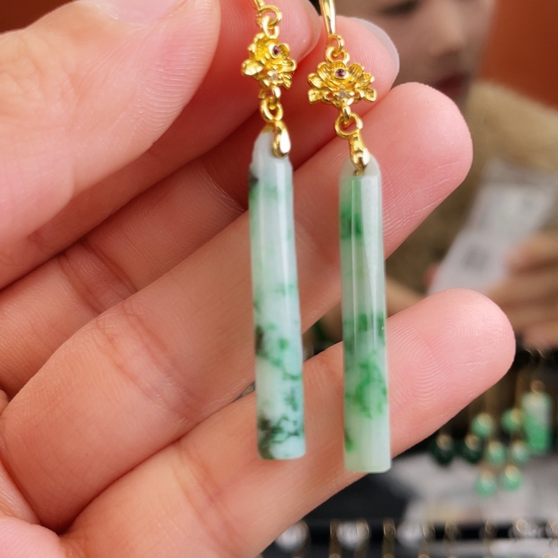 翡翠未镶嵌耳饰饰品