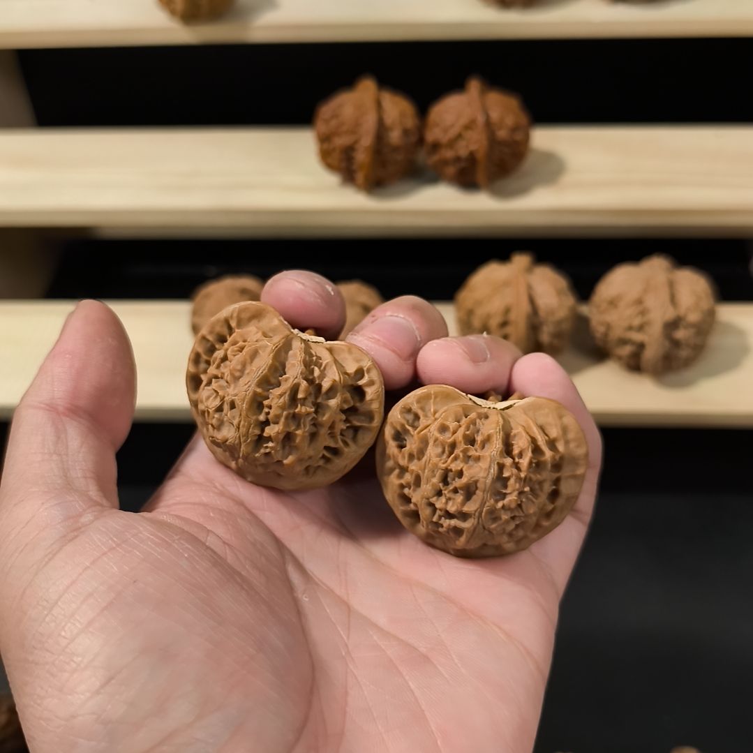 文玩核桃吊坠42宫灯