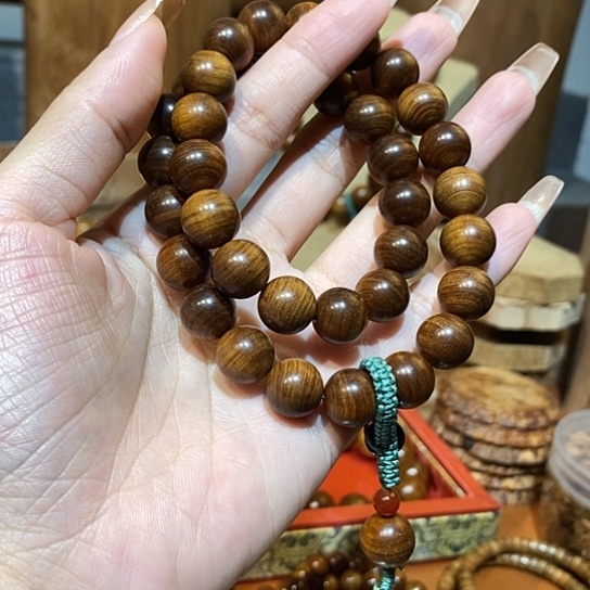 老山檀香黑肉沉水1.2手持