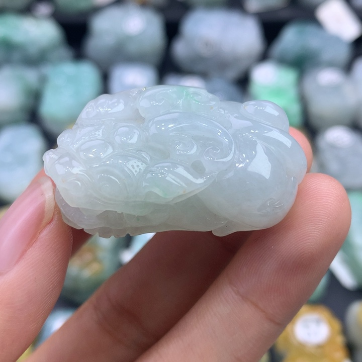 翡翠颈饰未镶嵌天然缅甸翡翠