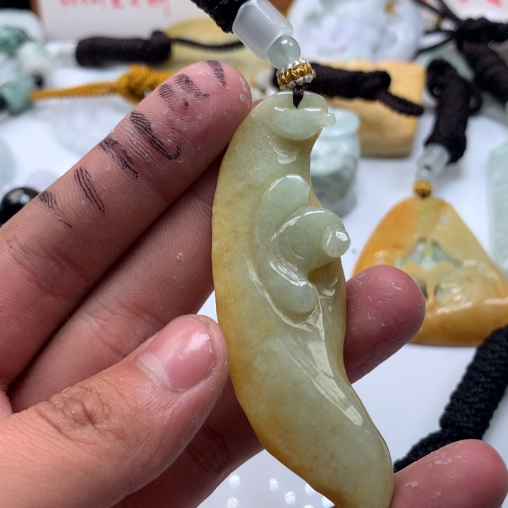 颈饰未镶嵌翡翠保真天然a货翡翠