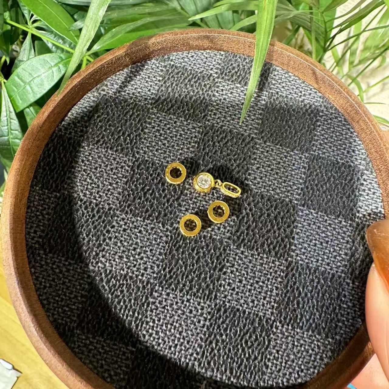 足金999吊坠   2.25克